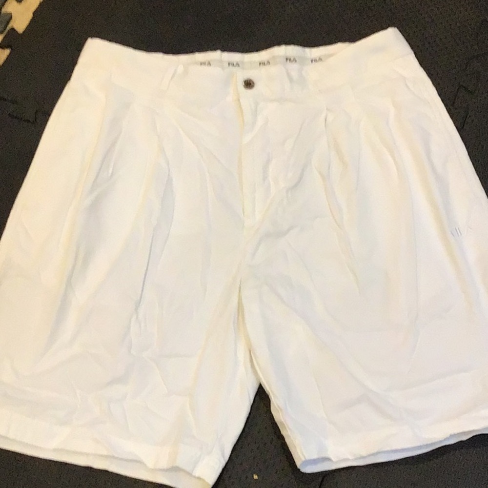 Men’s white pleated Fila shorts